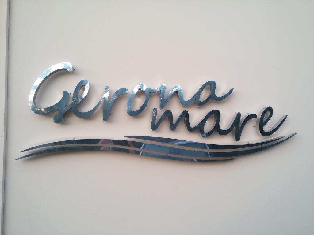 Gerona Mare Apartments Gerani  Luaran gambar