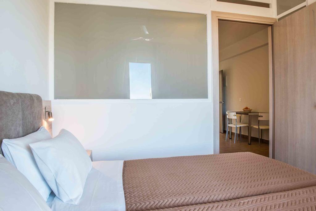 Gerona Mare Apartments Gerani  Luaran gambar