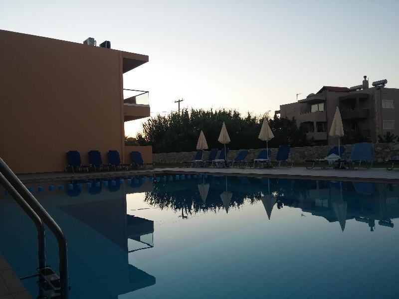 Gerona Mare Apartments Gerani  Luaran gambar