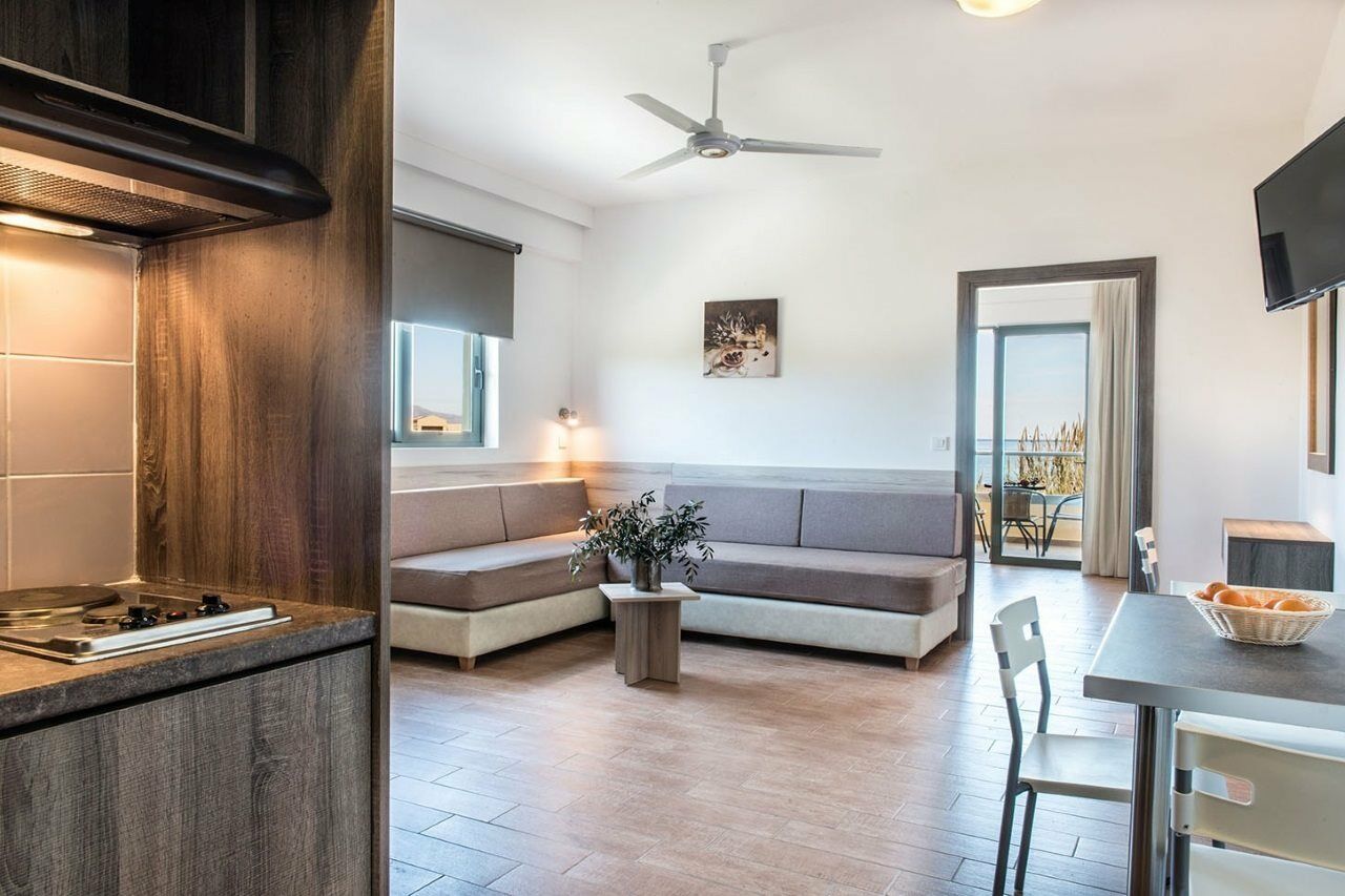 Gerona Mare Apartments Gerani  Luaran gambar